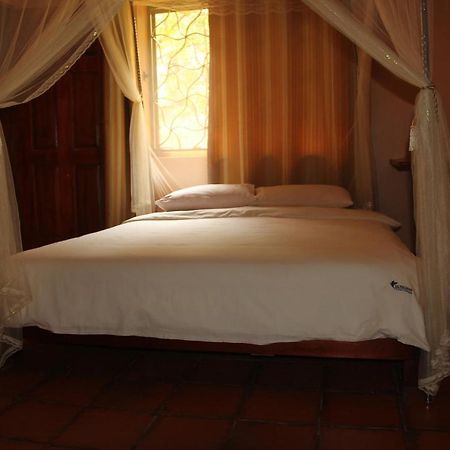Saltek Forest Cottages Masindi Exterior photo
