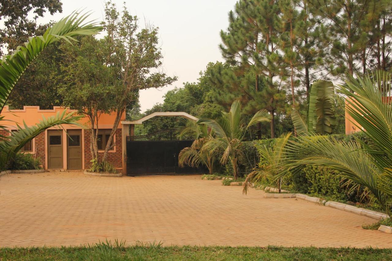 Saltek Forest Cottages Masindi Exterior photo